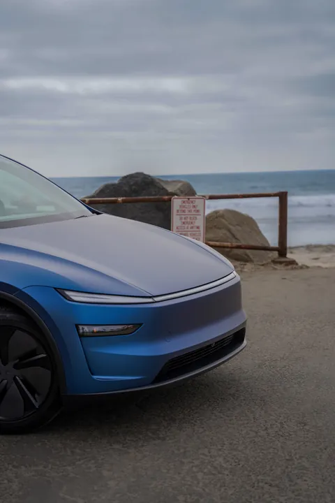 Tesla Model Y, Silver Blue satin, full wrap
